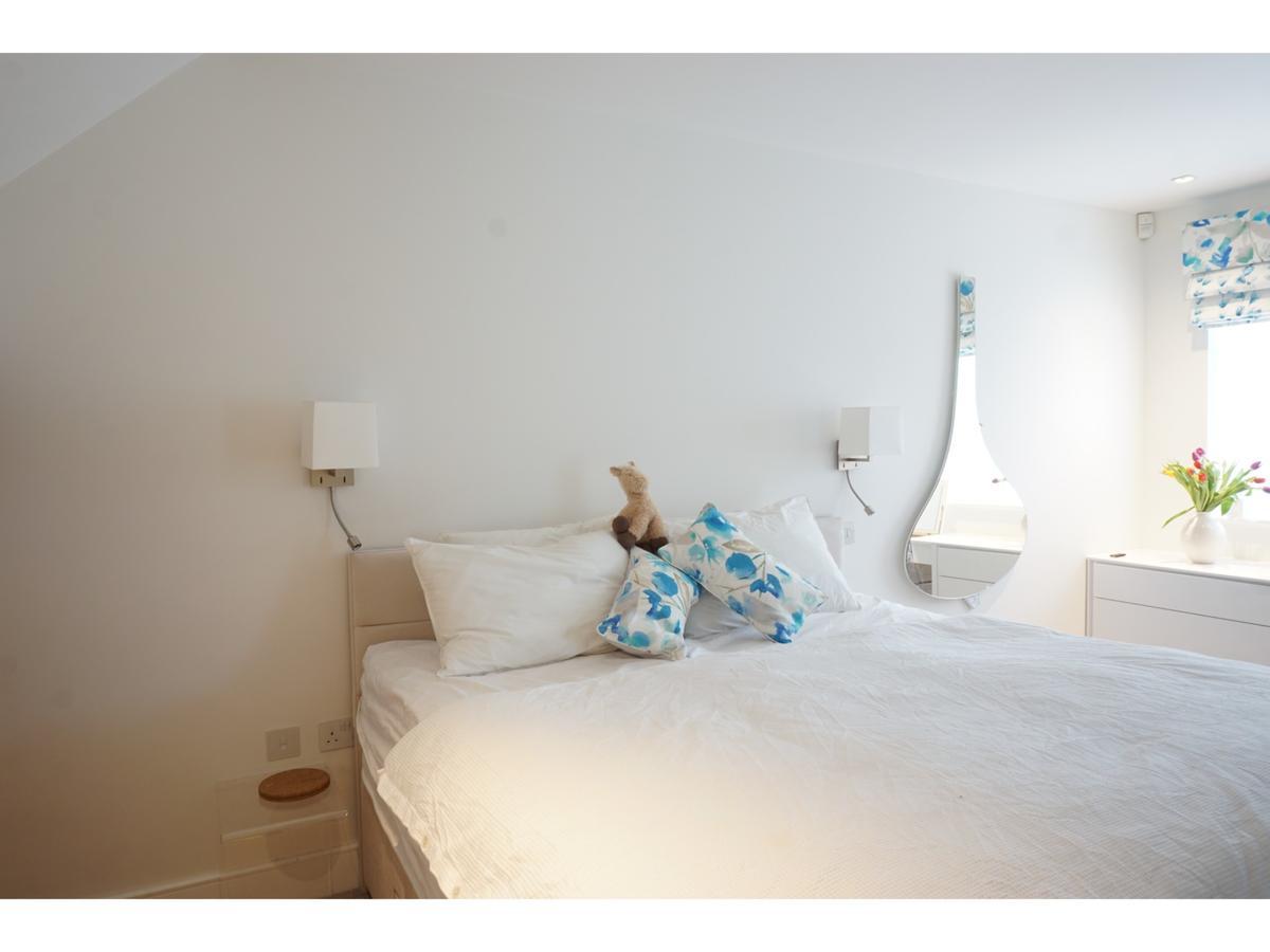 Modern, Spacious 2br Flat In Appartement *